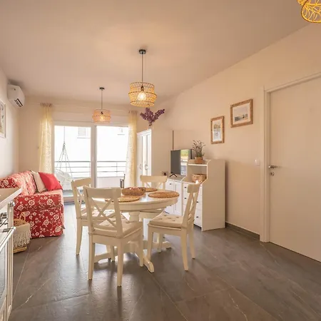 Apartamento Seget 17 *